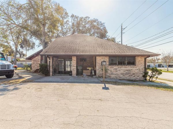 631 N RIDGEWOOD AVENUE, DAYTONA BEACH, FL 32114