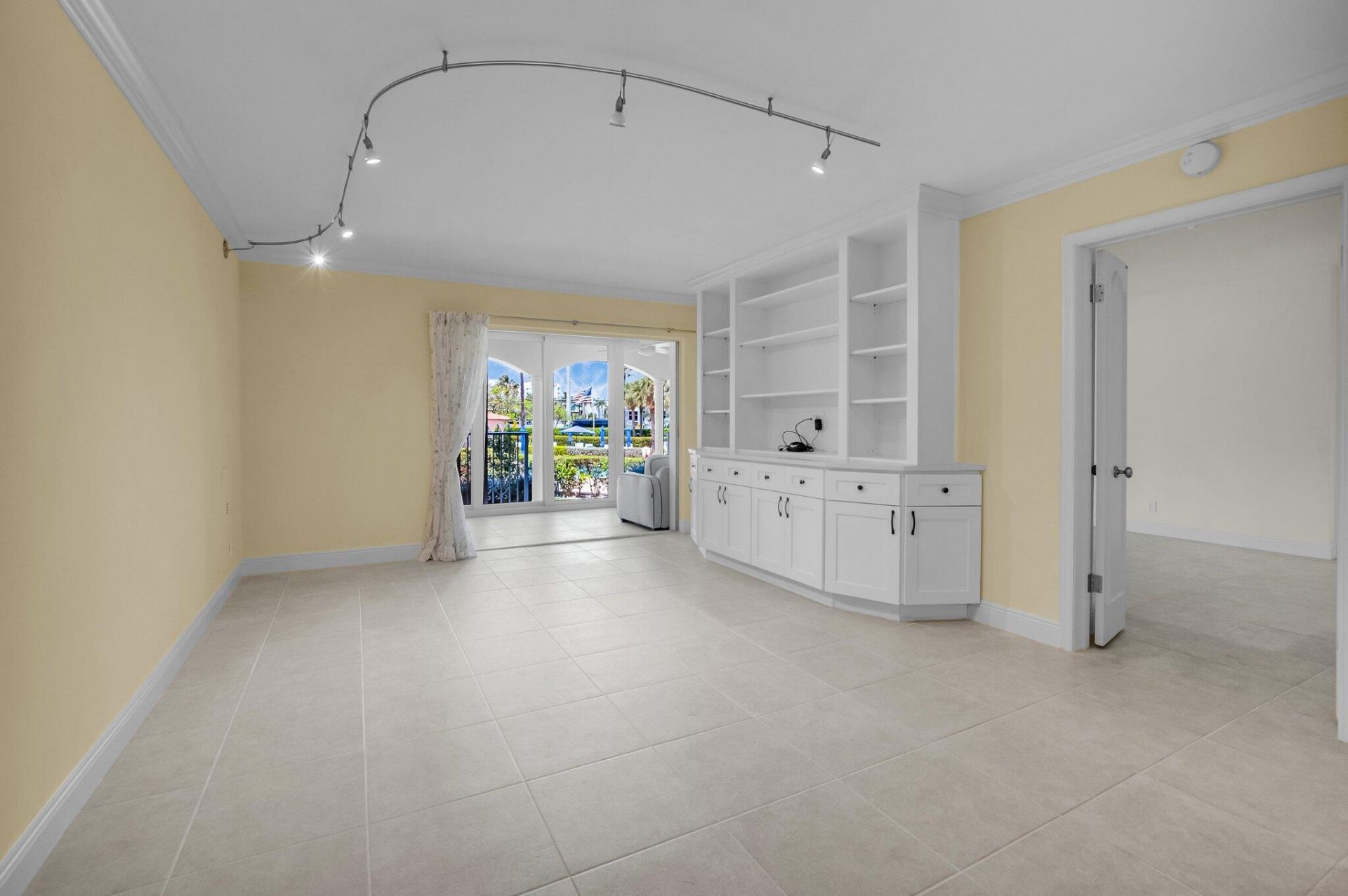 1099 S Ocean Boulevard S, Unit 105, Boca Raton, FL 33432 Photo