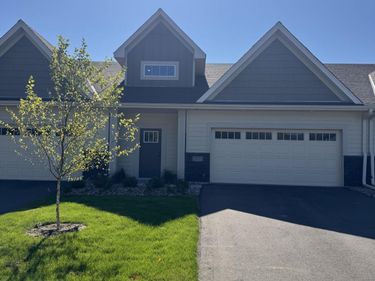 13731 Hollybrook Circle, Apple Valley, MN 55124
