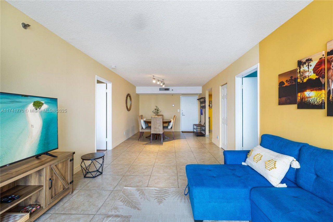 3300 NE 192nd St, Unit PH16, Aventura, FL 33180 Photo