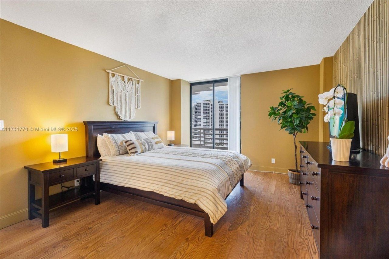 3300 NE 192nd St, Unit PH16, Aventura, FL 33180 Photo