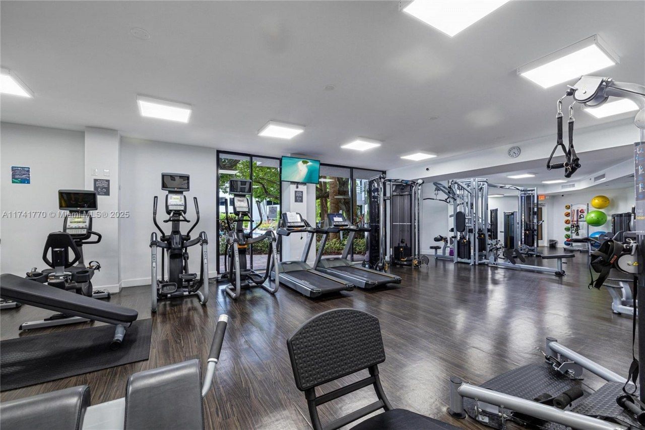 3300 NE 192nd St, Unit PH16, Aventura, FL 33180 Photo