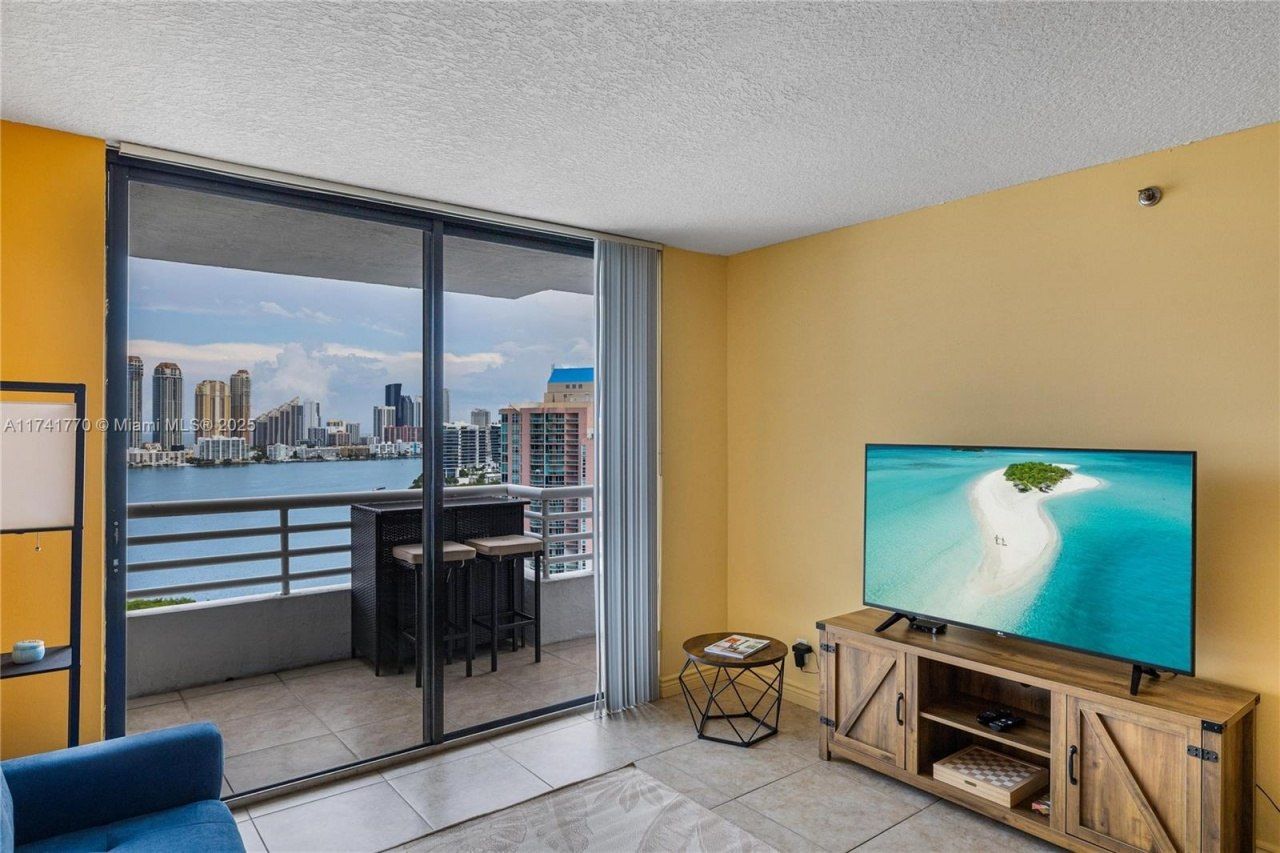 3300 NE 192nd St, Unit PH16, Aventura, FL 33180 Photo