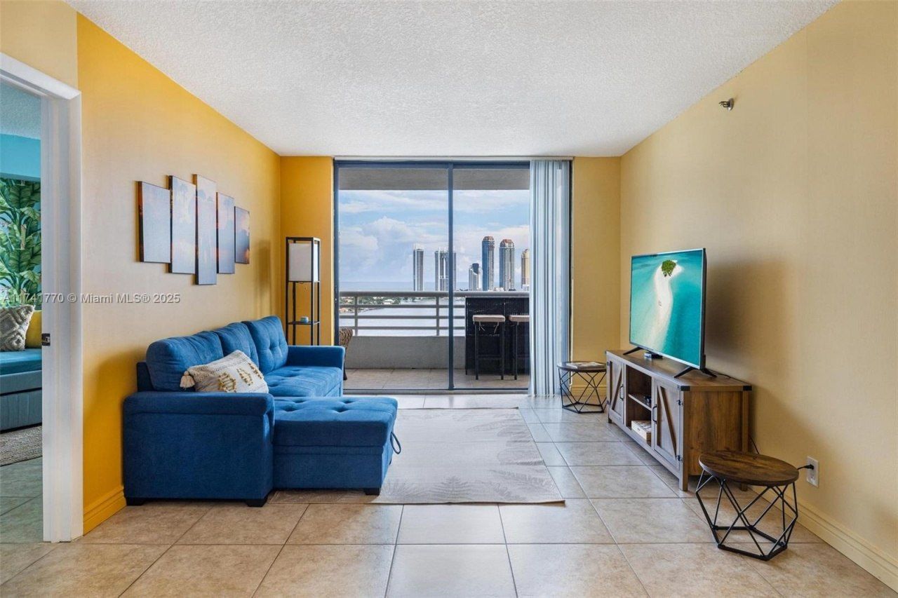 3300 NE 192nd St, Unit PH16, Aventura, FL 33180 Photo