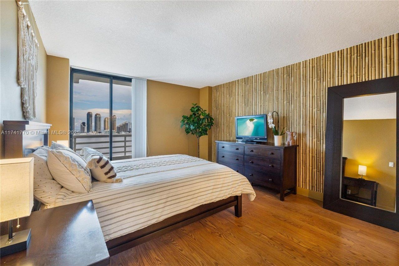 3300 NE 192nd St, Unit PH16, Aventura, FL 33180 Photo