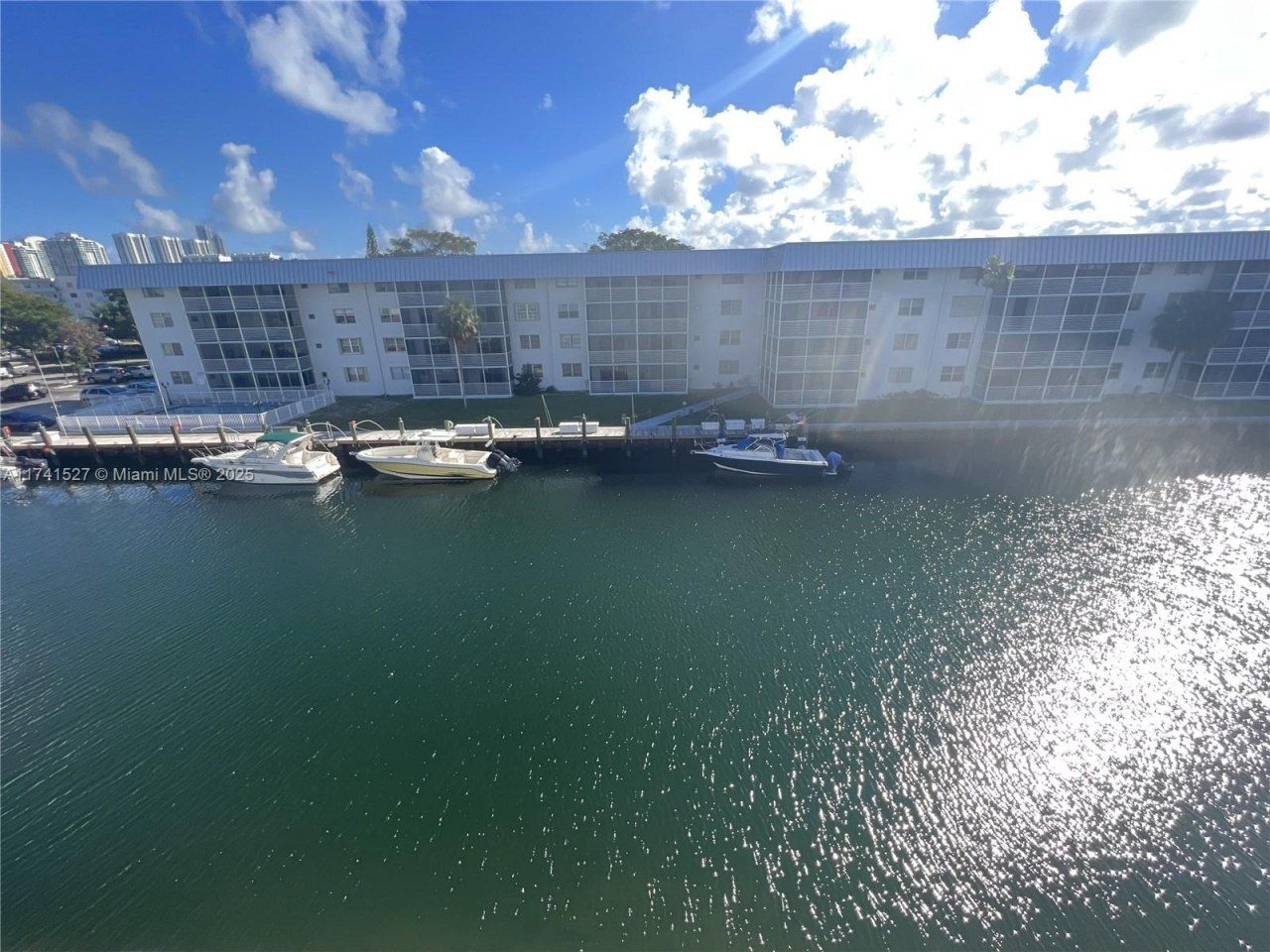 3750 NE 170th St, Unit 400, North Miami Beach, FL 33160 Main Photo