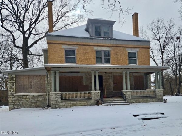 239 N Heights Avenue, Youngstown, OH 44504