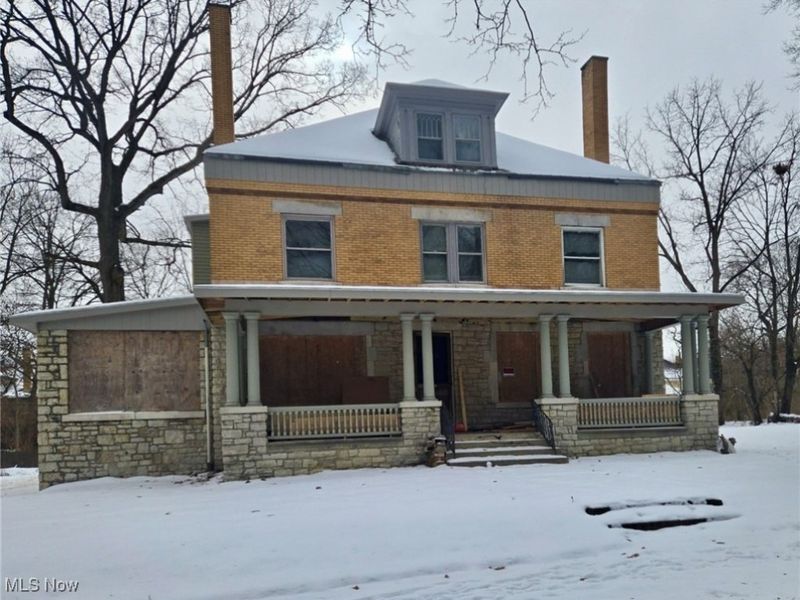 239 N Heights Avenue, Youngstown, OH 44504 Photo 1