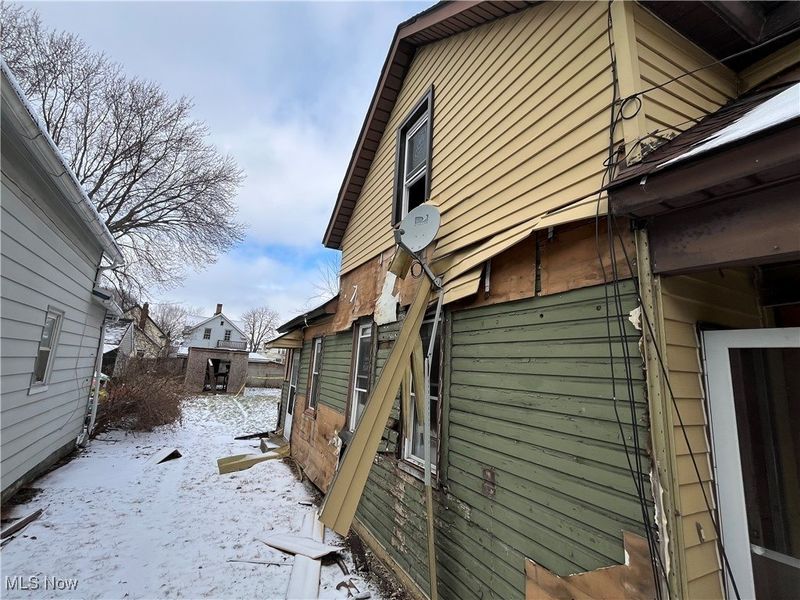 4667 Avery Avenue, Cleveland, OH 44127 Photo 4