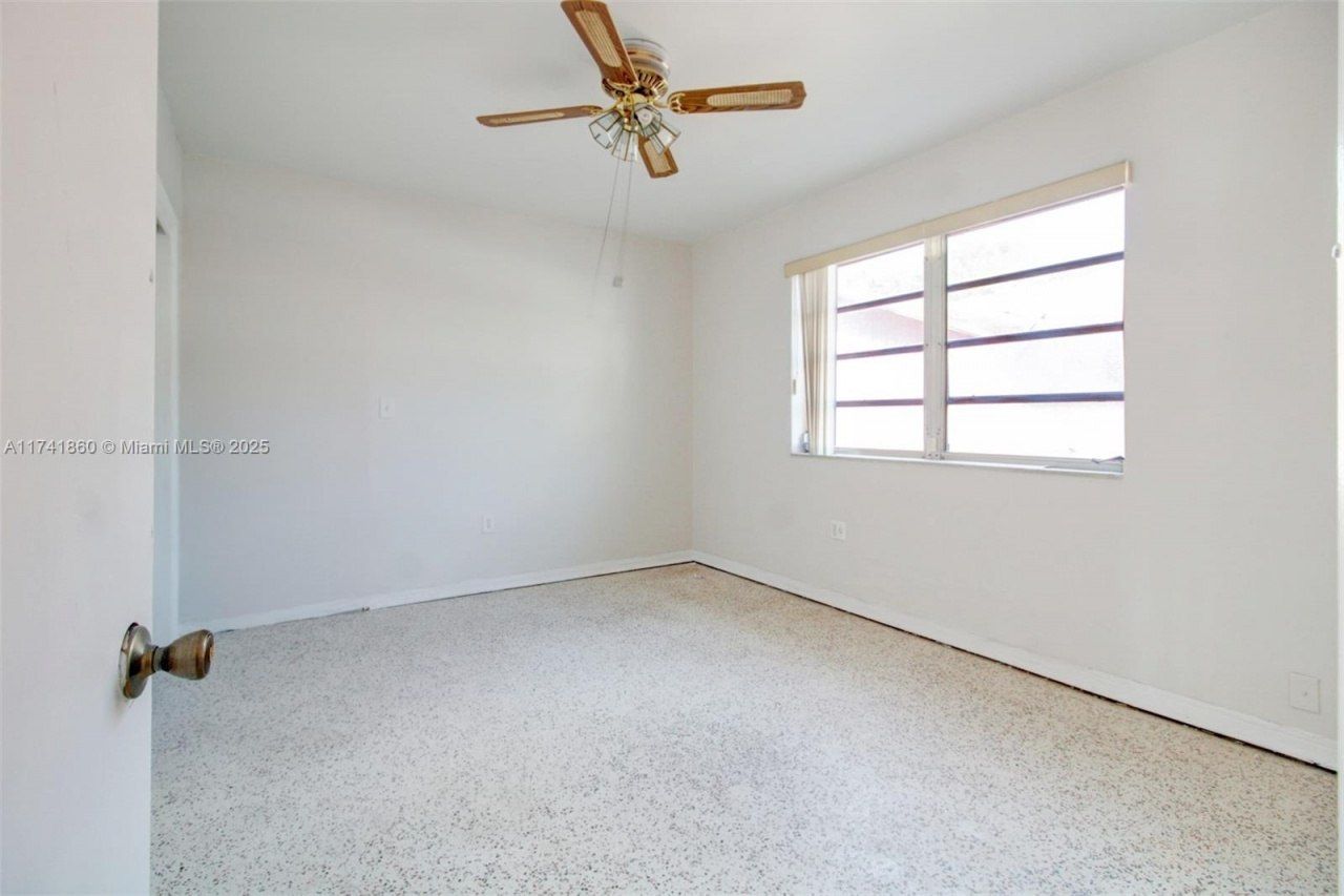 21 NW 32 Court, Miami, FL 33125 Photo