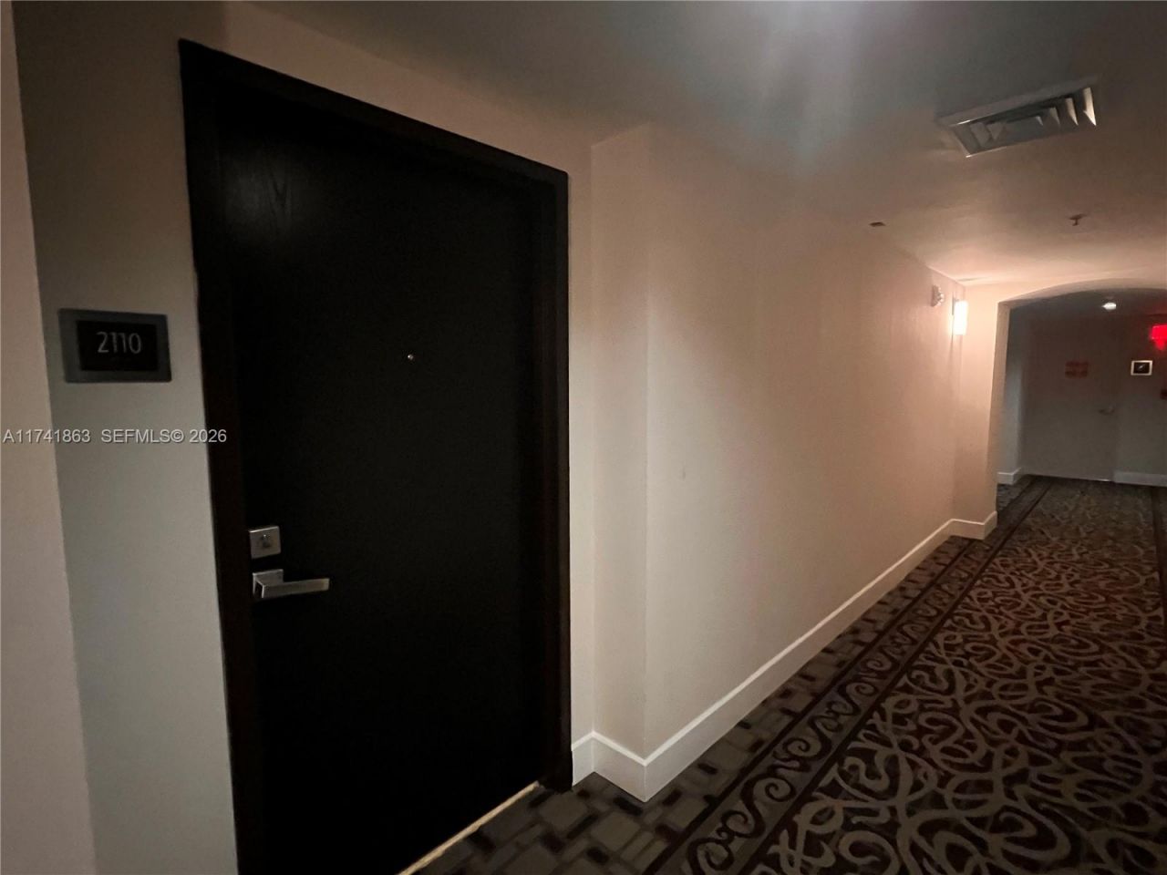 90 Alton Rd, Unit 2110, Miami Beach, FL 33139 Photo