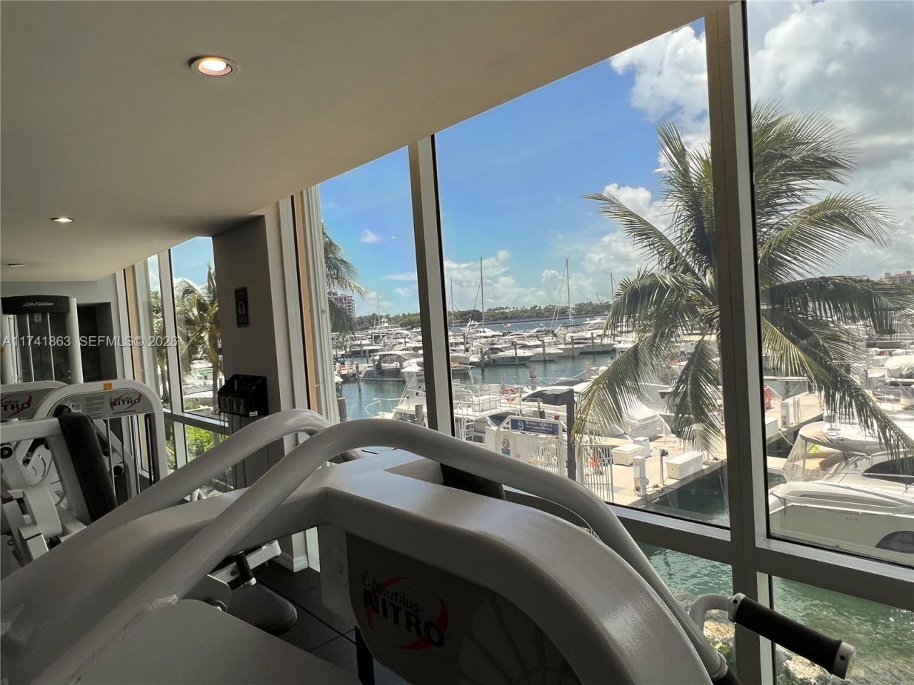 90 Alton Rd, Unit 2110, Miami Beach, FL 33139 Photo