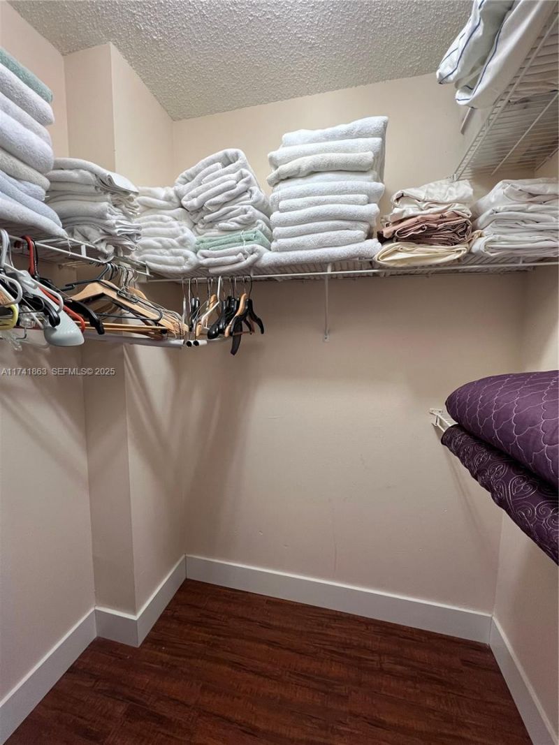 90 Alton Rd, Unit 2110, Miami Beach, FL 33139 Photo