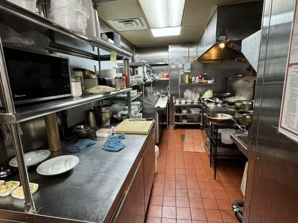 136 89 37 Ave, Flushing, NY 11354