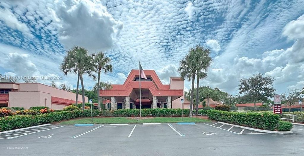 3210 Holiday Springs Blvd, Unit 2-204, Margate, FL 33063 Photo