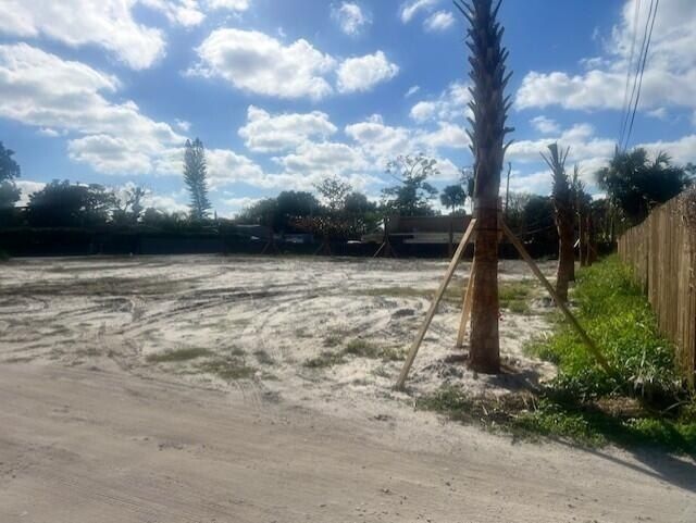 447 Tall Pines Road, West Palm Beach, FL 33415 Photo