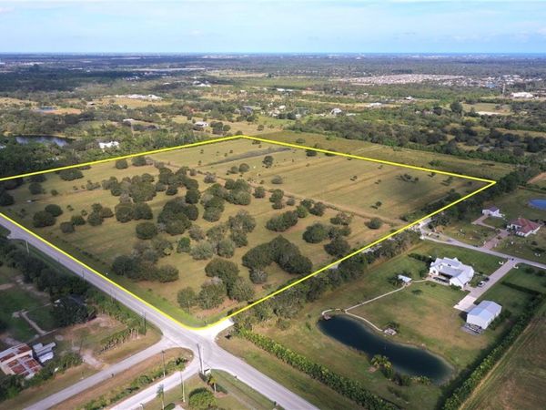 495 66th Avenue SW, Vero Beach, FL 32968