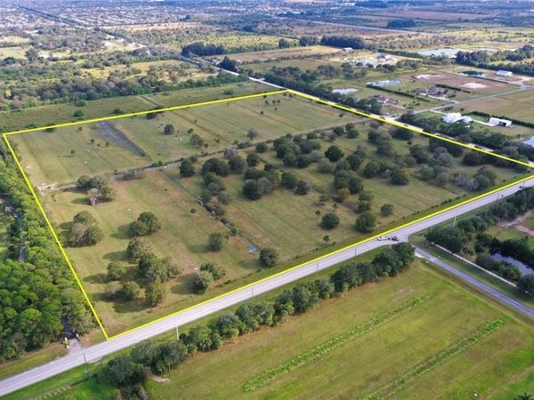 495 66th Avenue SW, Vero Beach, FL 32968