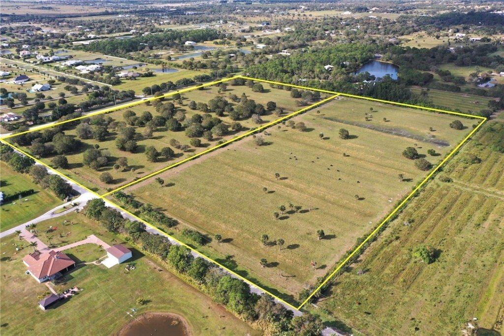 495 66th Avenue Sw, Vero Beach, FL 32968 Photo