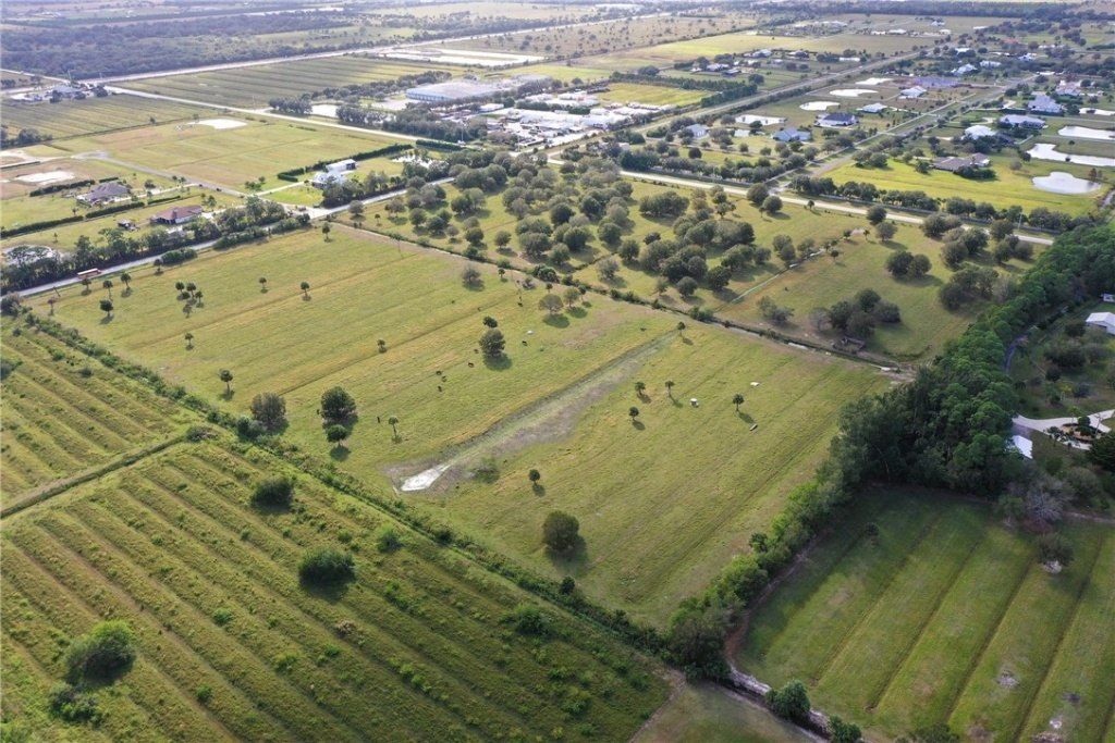 495 66th Avenue Sw, Vero Beach, FL 32968 Photo