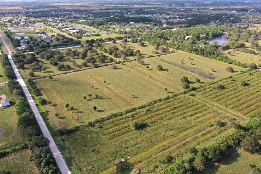 495 66th Avenue Sw, Vero Beach, FL 32968 Photo