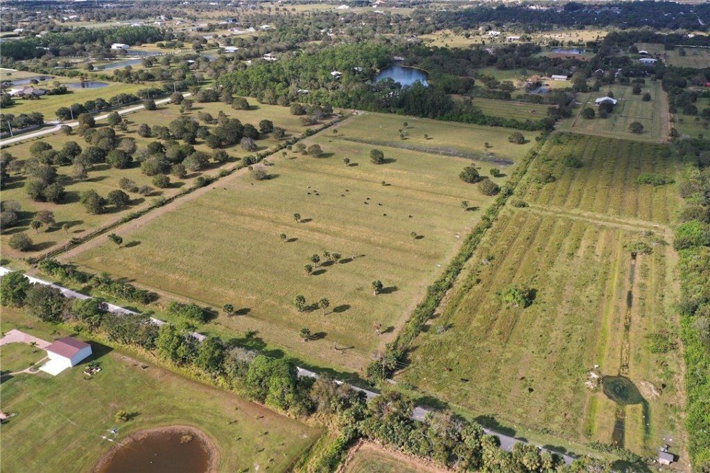 495 66th Avenue Sw, Vero Beach, FL 32968 Photo