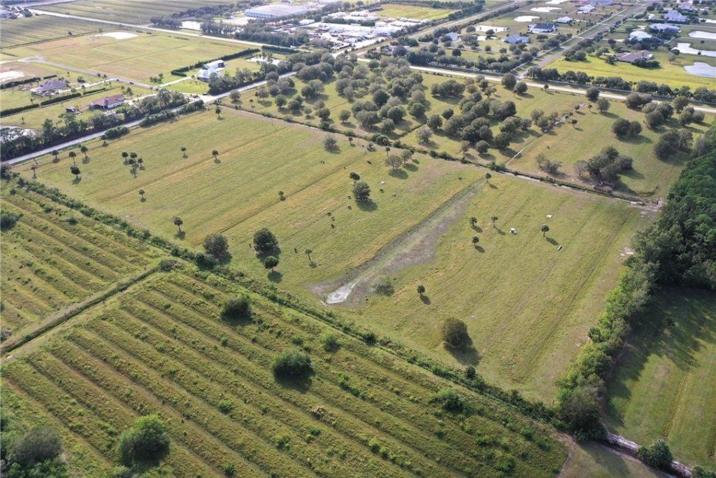 495 66th Avenue Sw, Vero Beach, FL 32968 Photo