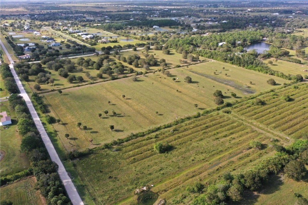 495 66th Avenue Sw, Vero Beach, FL 32968 Photo