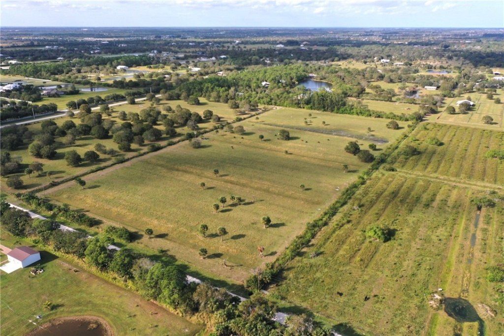 495 66th Avenue Sw, Vero Beach, FL 32968 Photo