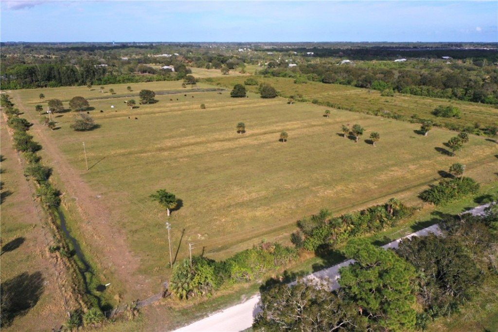 495 66th Avenue Sw, Vero Beach, FL 32968 Photo