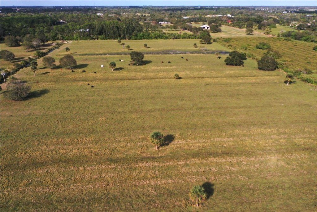 495 66th Avenue Sw, Vero Beach, FL 32968 Photo