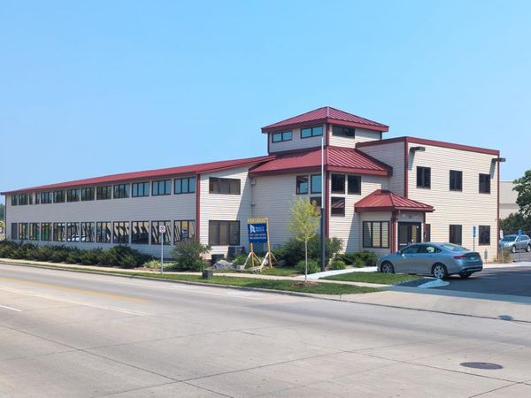 112 7th Street NE, Rochester, MN 55906