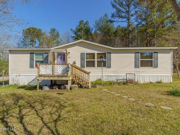 150 Pine Tree Road, Magee, MS 39111
