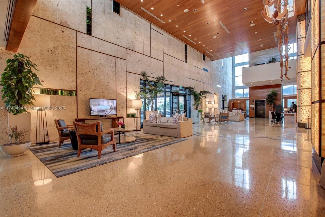 6801 Collins Ave, Unit 608 (door, Miami Beach, FL 33141 Photo