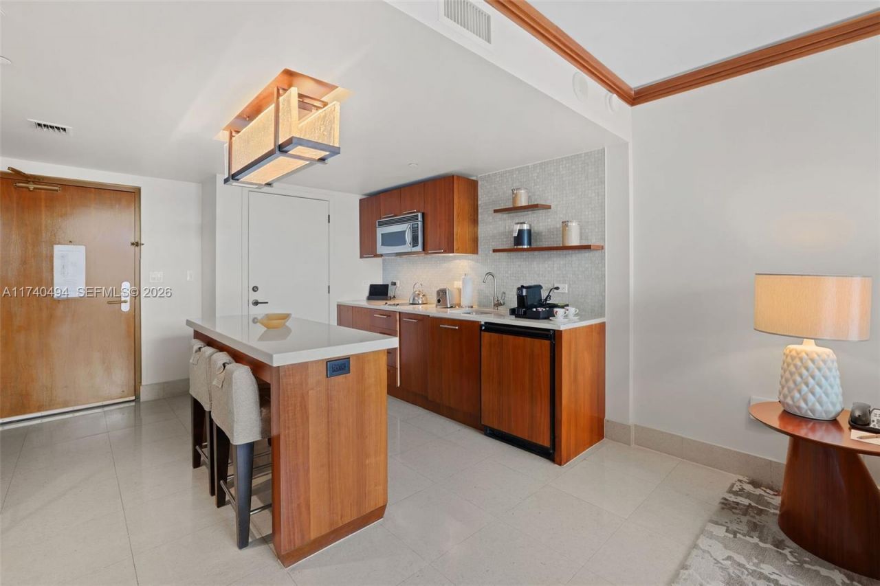 6801 Collins Ave, Unit 608 (door, Miami Beach, FL 33141 Photo