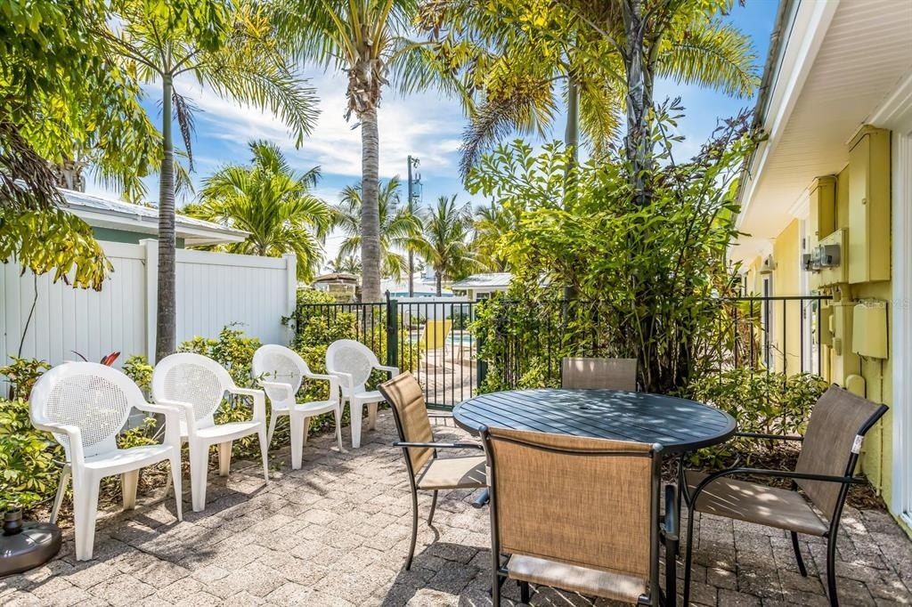 6606 Holmes Boulevard, Unit 3, Holmes Beach, FL 34217 Photo