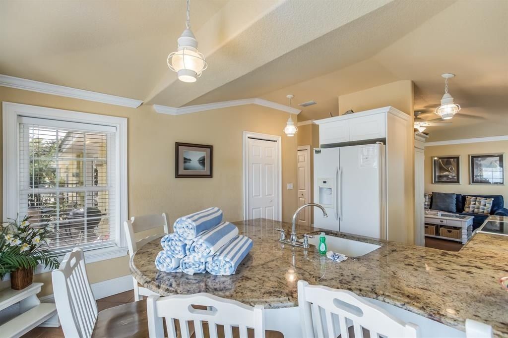 6606 Holmes Boulevard, Unit 3, Holmes Beach, FL 34217 Photo