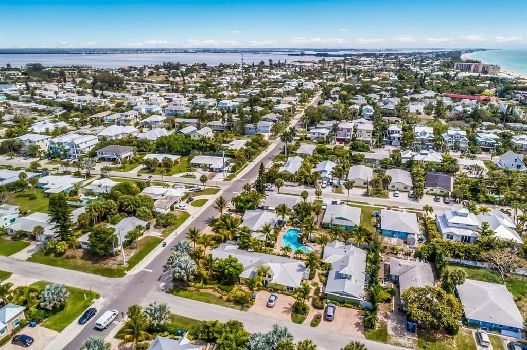 6606 Holmes Boulevard, Unit 3, Holmes Beach, FL 34217 Photo