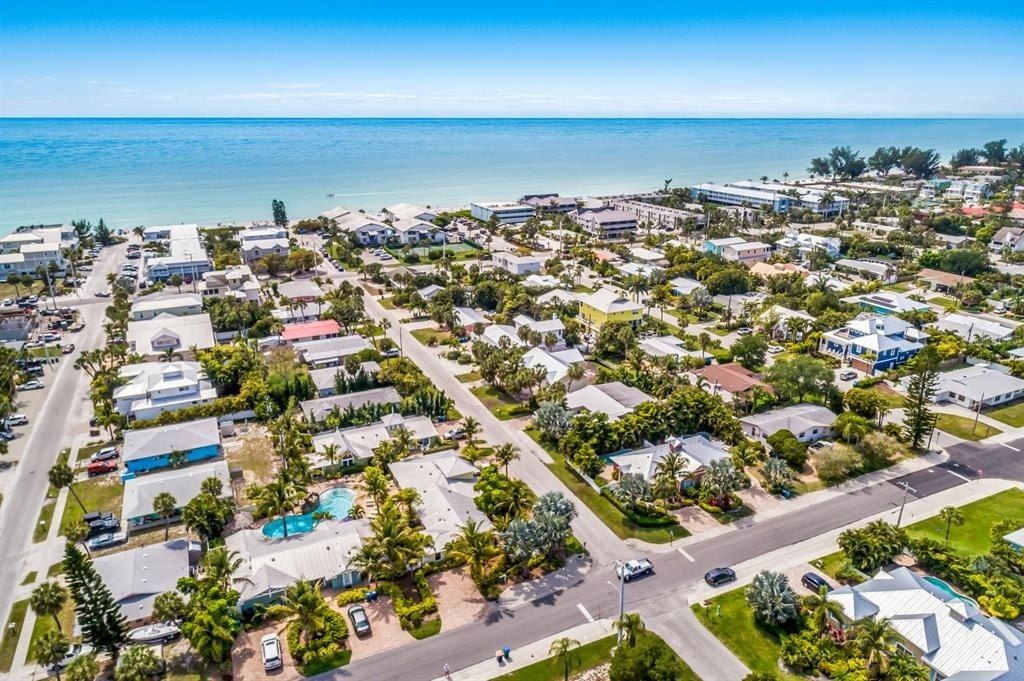 6606 Holmes Boulevard, Unit 3, Holmes Beach, FL 34217 Photo