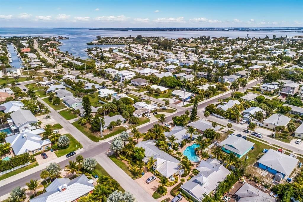 6606 Holmes Boulevard, Unit 3, Holmes Beach, FL 34217 Photo