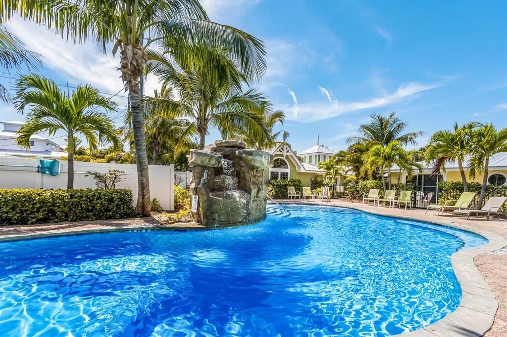 6606 Holmes Boulevard, Unit 3, Holmes Beach, FL 34217 Photo