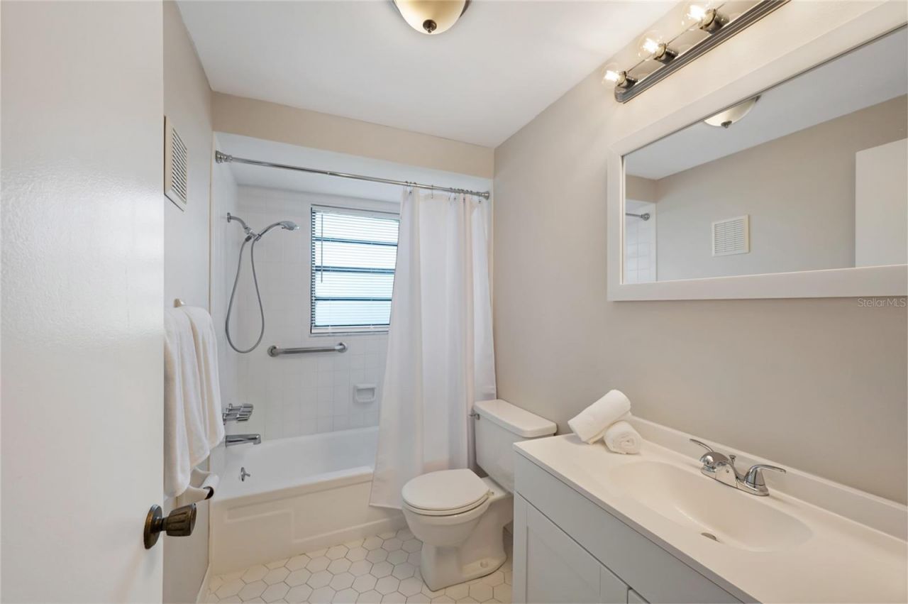 1210 56th Street W, Unit 1210, Bradenton, FL 34209 Photo