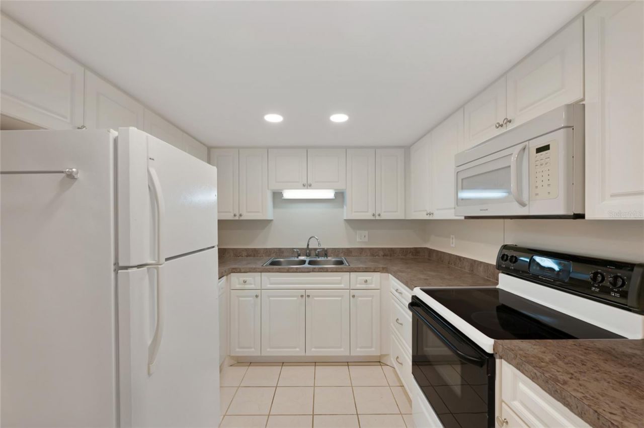 1210 56th Street W, Unit 1210, Bradenton, FL 34209 Photo