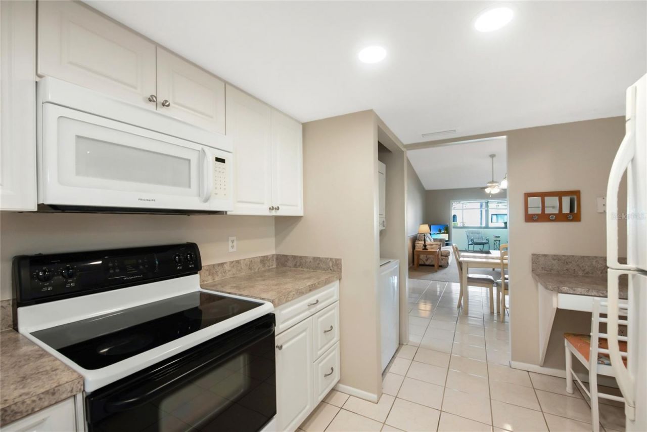 1210 56th Street W, Unit 1210, Bradenton, FL 34209 Photo