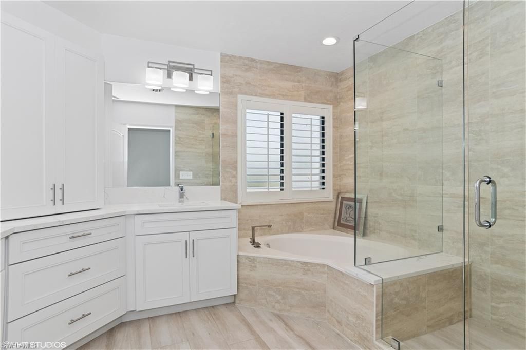 7048 Pelican Bay Blvd, Unit C-105, Naples, FL 34108 Photo