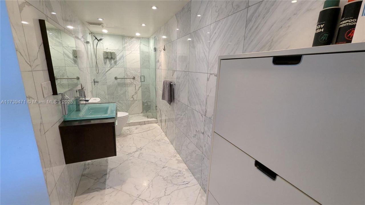 5151 Collins Ave, Unit 736, Miami Beach, FL 33140 Photo