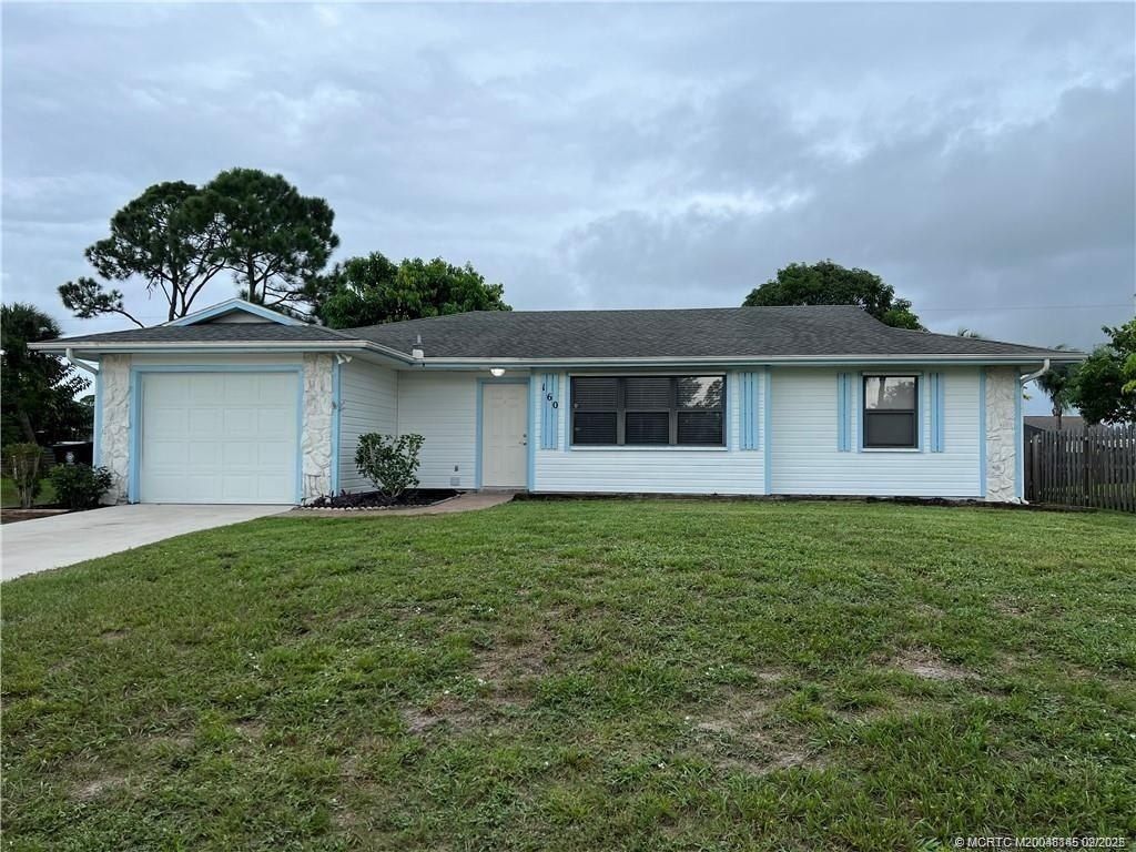 160 SE Lakehurst Drive, Port Saint Lucie, FL 34983 Photo