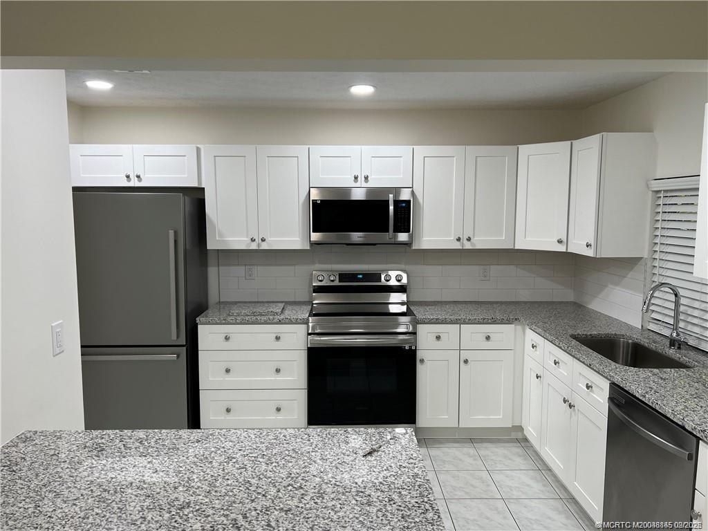 160 SE Lakehurst Drive, Port Saint Lucie, FL 34983 Photo