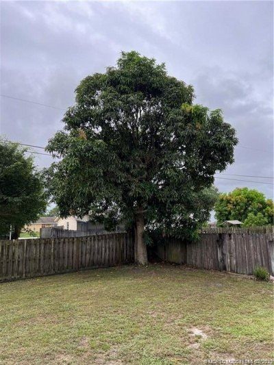 160 SE Lakehurst Drive, Port Saint Lucie, FL 34983 Photo