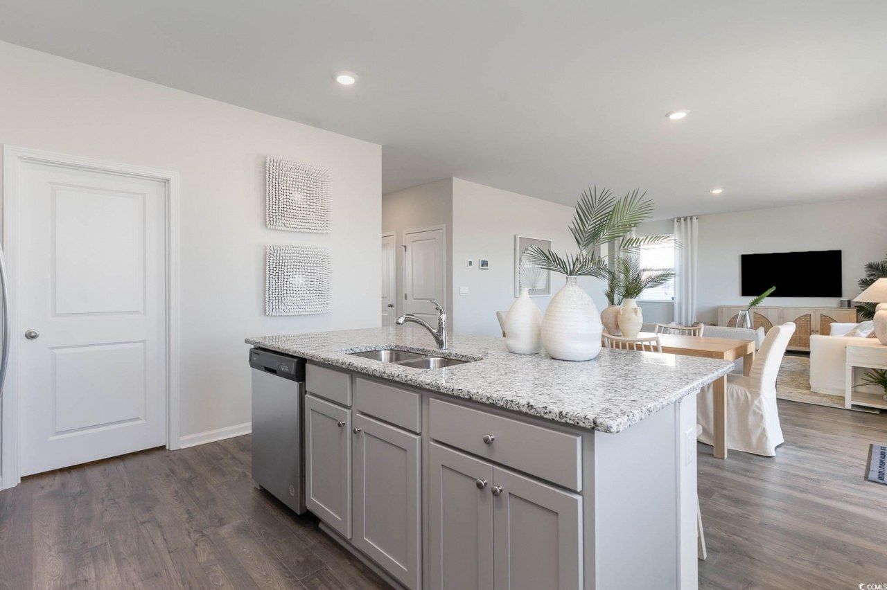 149 Leyland Cypress Dr Photo 8